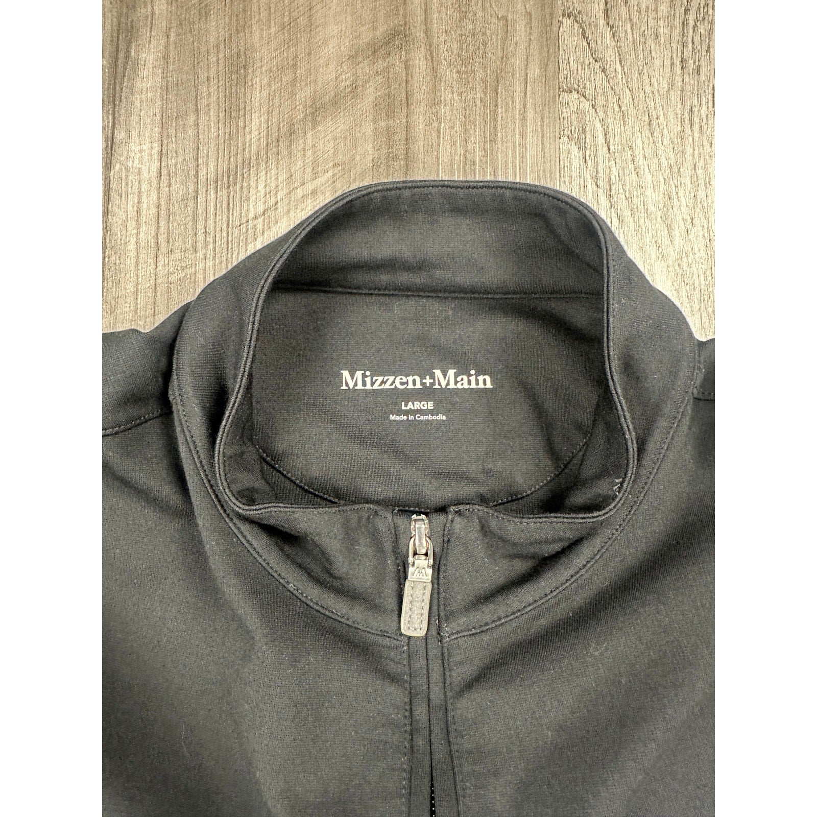 Mizzen+Main ProFlex Quarter Zip Pullover in Black — Size Large // Preowned
