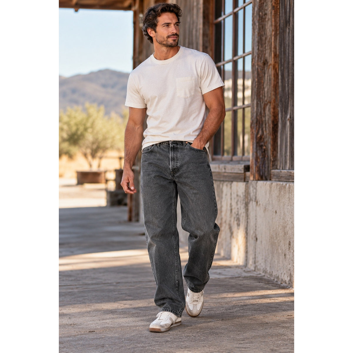 Levi Strauss Vintage Made in USA 1997 550 Relaxed Fit Jeans — Size 42 // Preowned