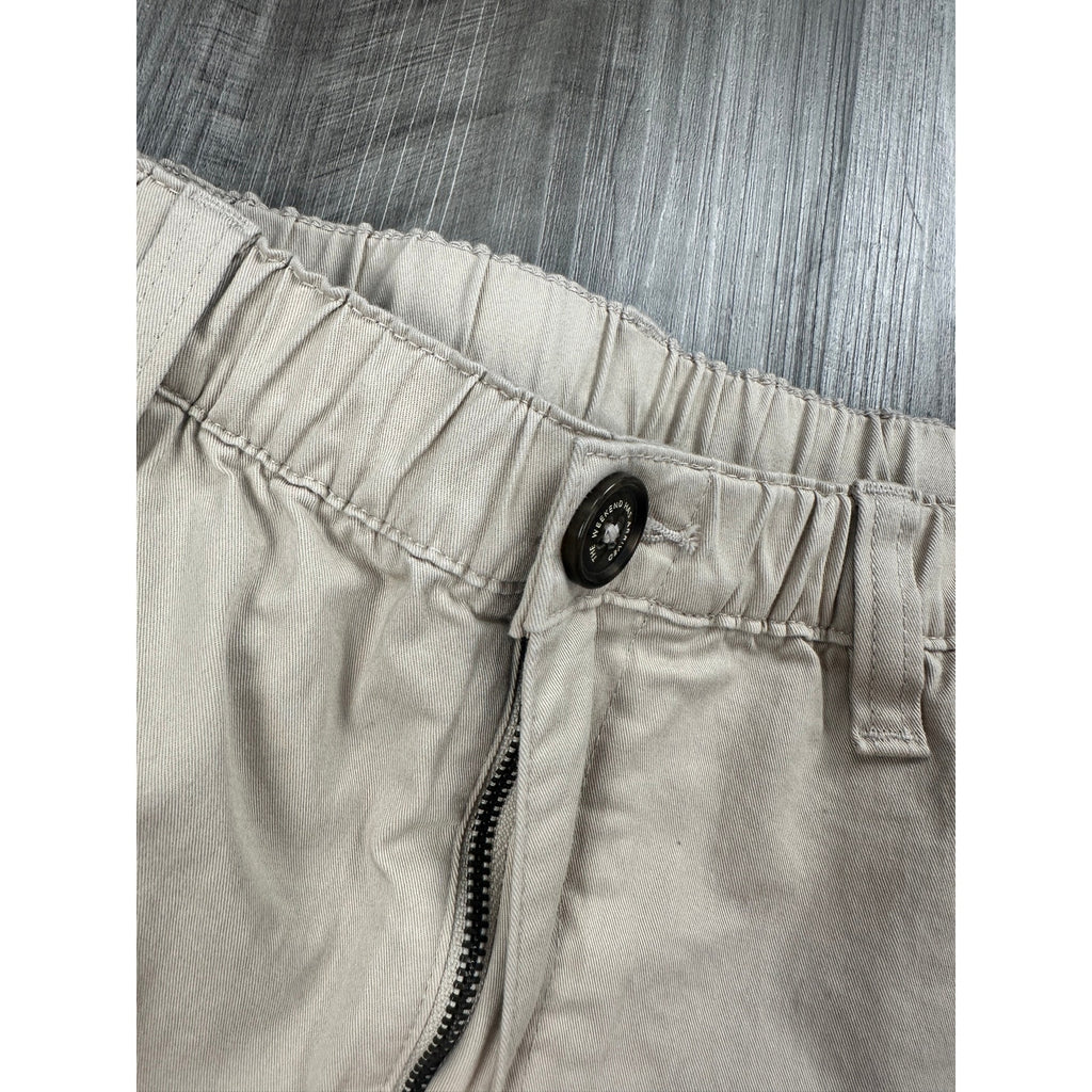 Chubbies Originals 5.5-Inch Elastic Waist Chino Shorts in Khaki — Size Large // Preowned