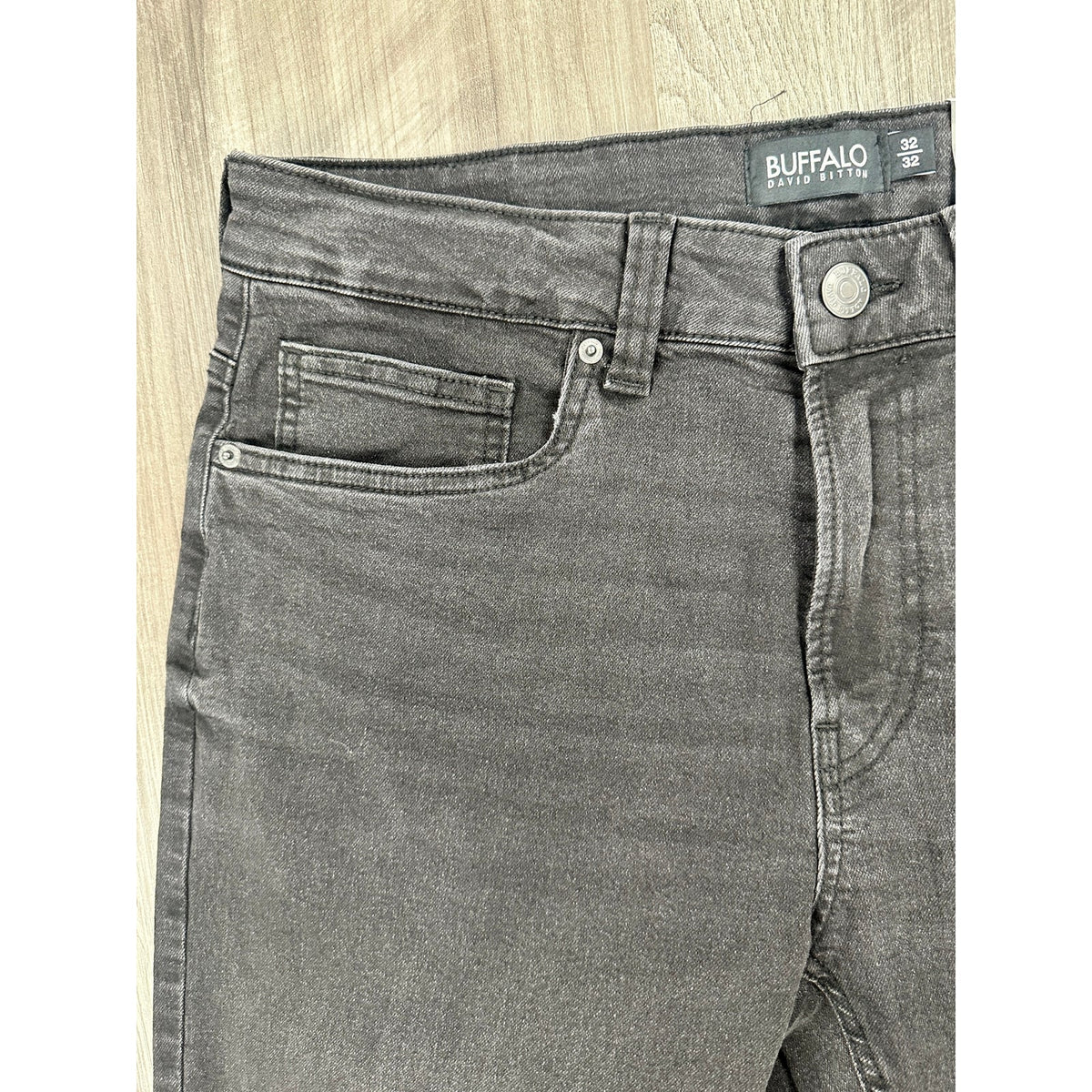 Buffalo David Bitton Driven Relaxed Straight Jeans — Size 32x32