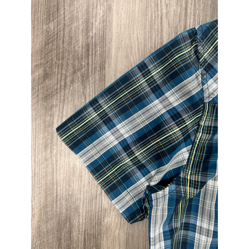 Prana Murdock Slim Fit Plaid Short Sleeve Shirt — Size Medium // Preowned