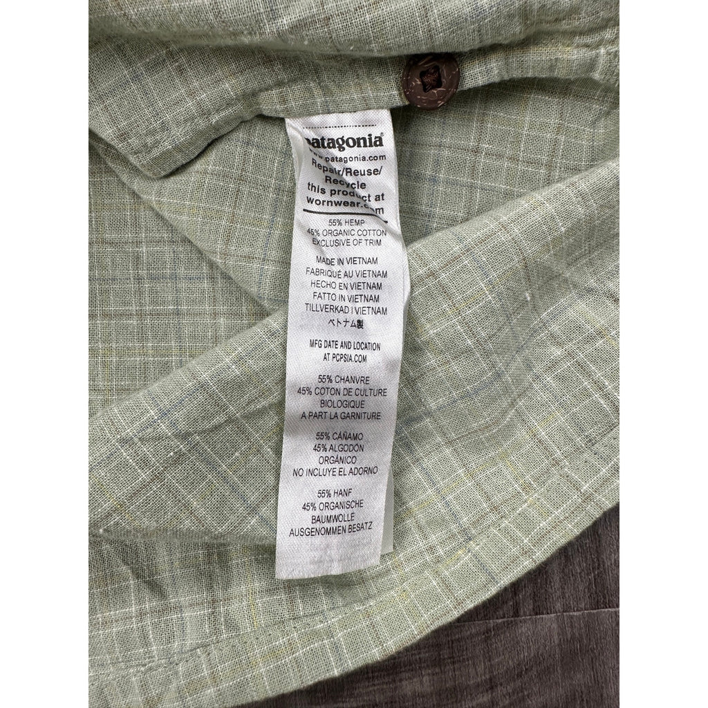 Patagonia Back Step Founder Short Sleeve Shirt in Matcha Green — Size Large // Preowned