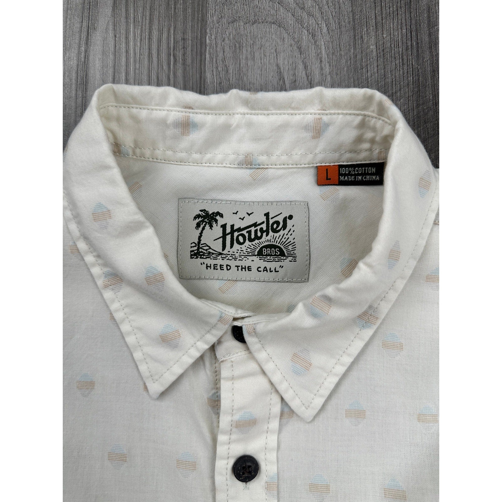 Howler Brothers San Gabriel Short Sleeve Button Down in Sunrise Jacquard Sandston — Size Large
