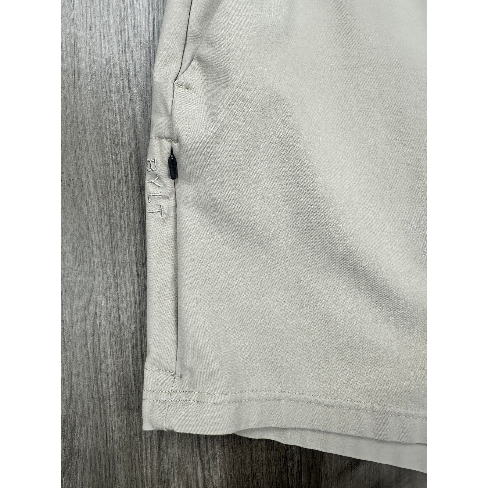 BYLT Premium Basics Everyday Short 2.0 in Dove Khaki — Size 36 // Preowned