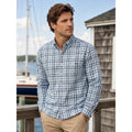 Vineyard Vines Slim Fit Tucker Shirt in Light Blue Navy White Plaid — Size Large