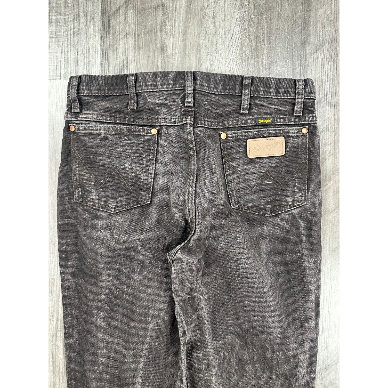 Wrangler Cowboy Cut Slim Fit Jean in Chocolate Brown — Size 34x34 // Preowned