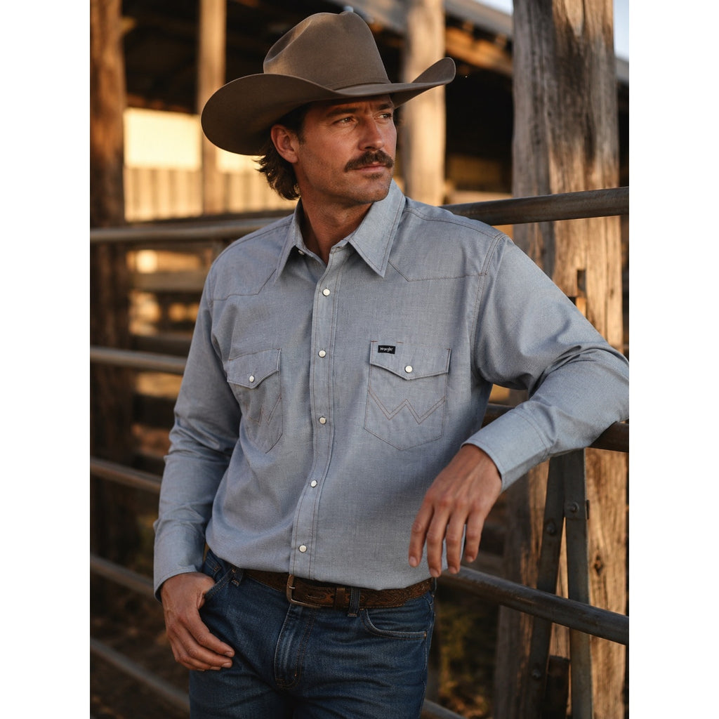Wrangler Cowboy Cut Work Chambray Long Sleeve Pearl Snap Button Down in Light Blue Chambray — Size 17x34 (XL)
