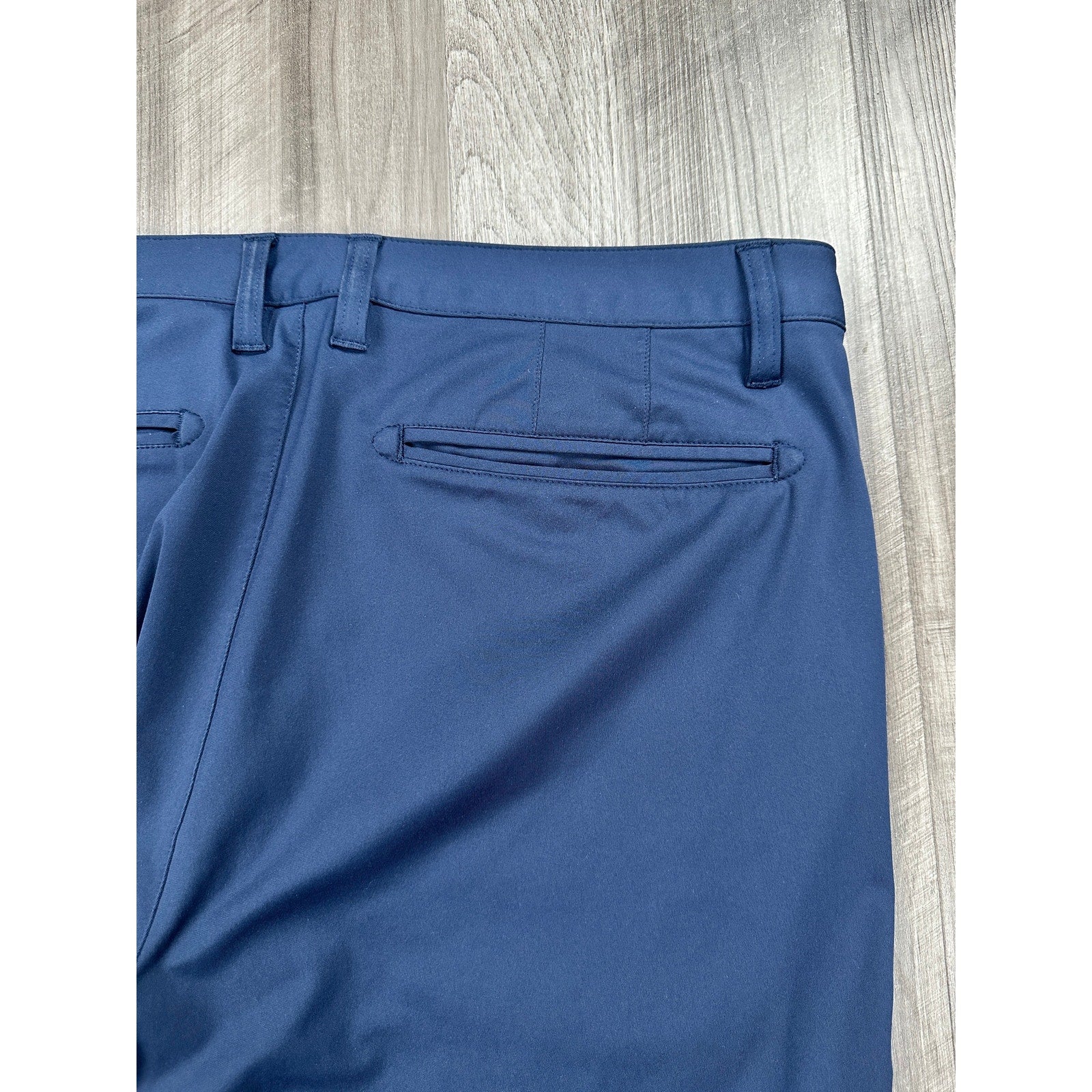 Rhone Slim Fit Commuter Pants in Navy Flex-Knit — Size 34 // Preowned