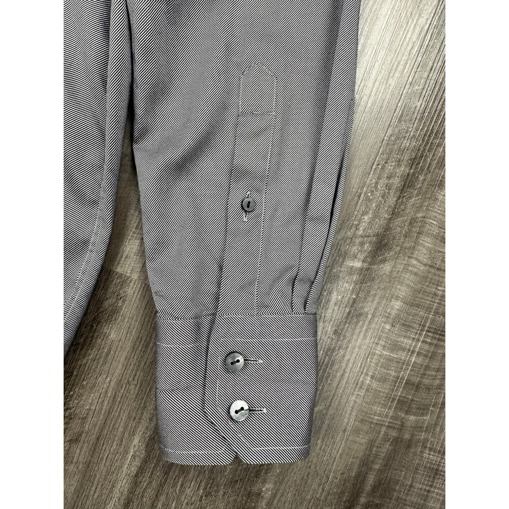 Eton Twill Weave Wrinkle Free Long Sleeve Button Down in Gray, Black — Size 16/41 (Large) // Preowned