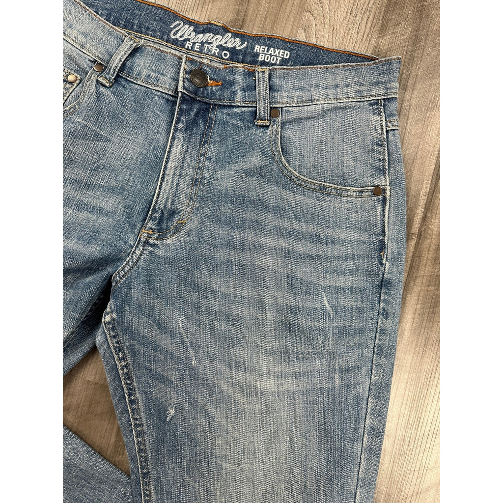 Wrangler Retro Relaxed Boot Cut Jean in Light Wash — 32x30
