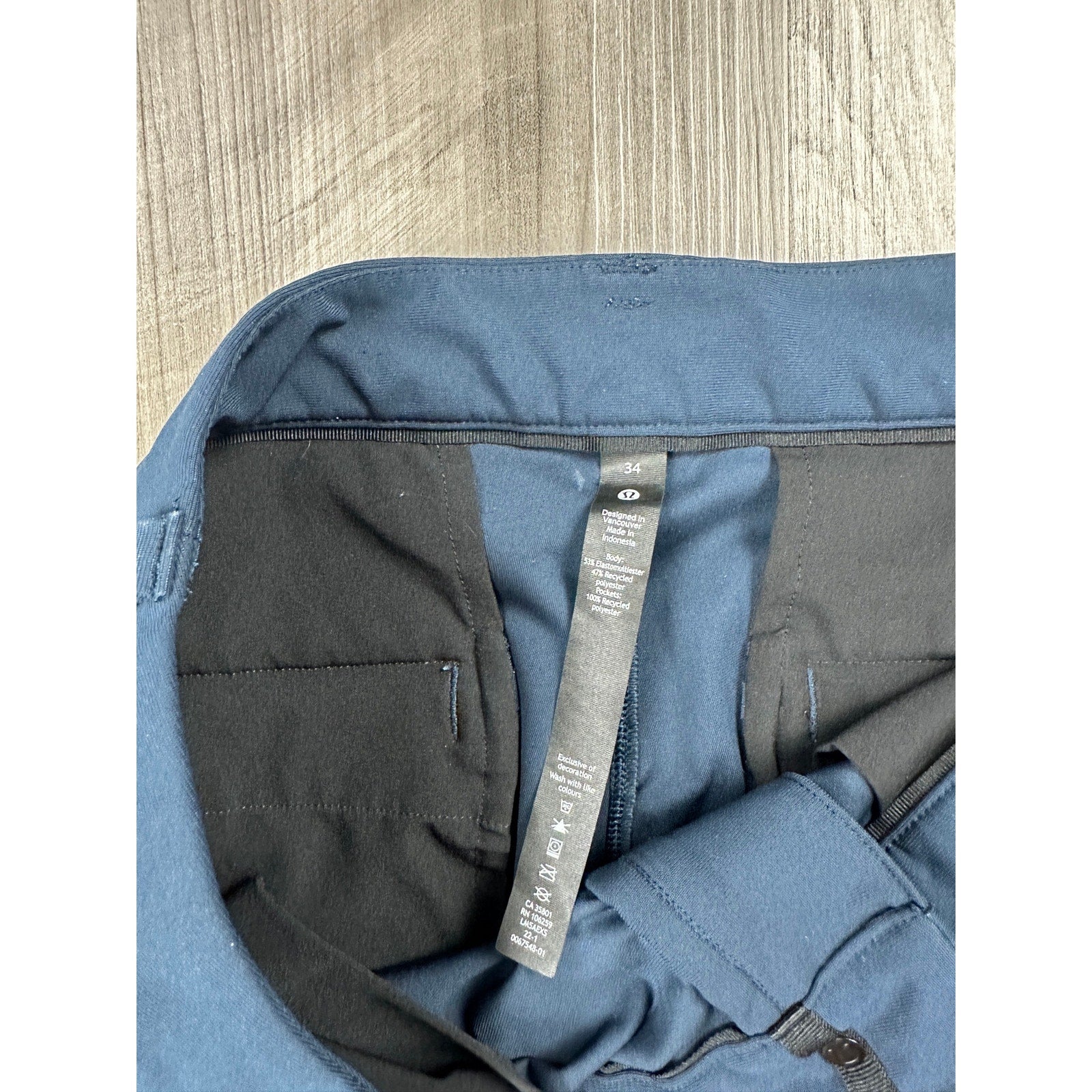 Lululemon ABC Warpstreme Classic Fit 5 Pocket Pants in True Navy — Size 34 // Preowned