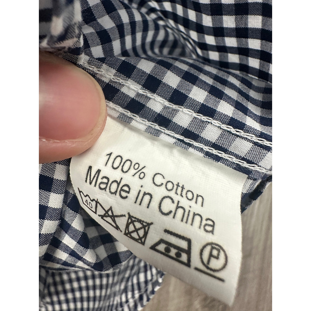Texas Standard Gingham Checkered Long Sleeve Button Down — Size Medium // Preowned
