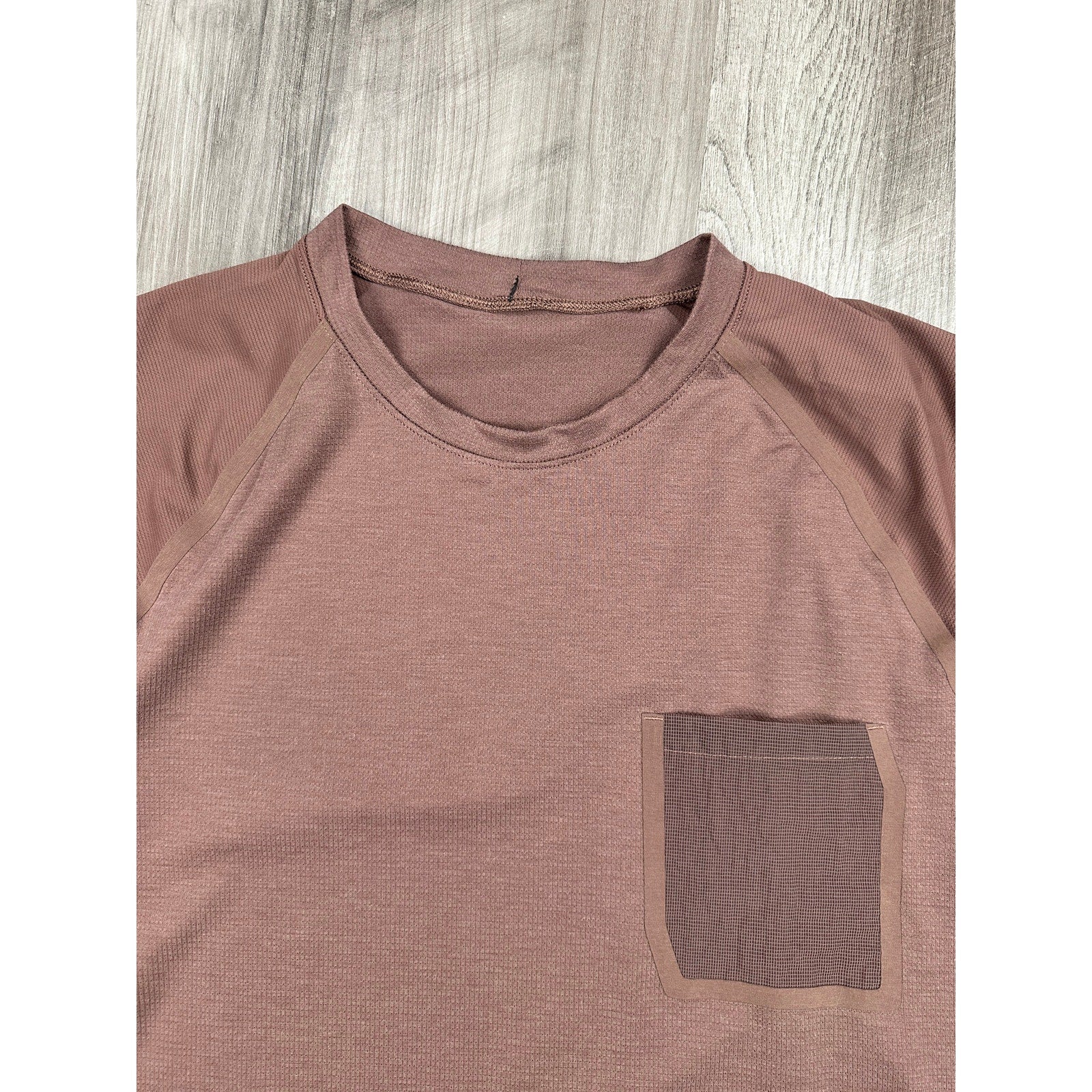 Lululemon Ventilated Hiking Short Sleeve Performance Shirt in Dark Oxide Brown — Size XL // Preowned