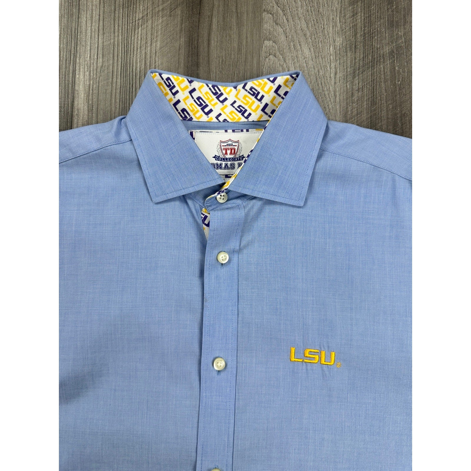 Thomas Dean LSU Tigers Collegiate Long Sleeve Button Down in Light Blue — Size Medium // Preowned
