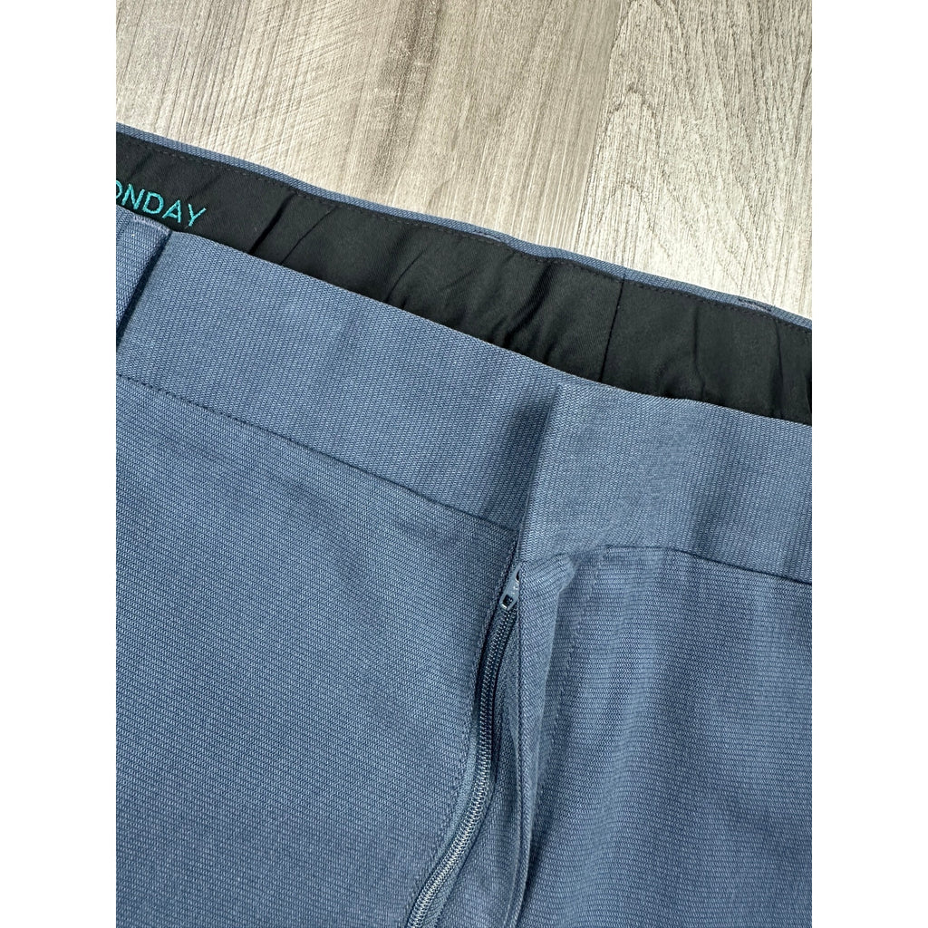 Bonobos Weekday Warrior Monday Slim Taper Chino Dress Pants in Navy — Size 46x32