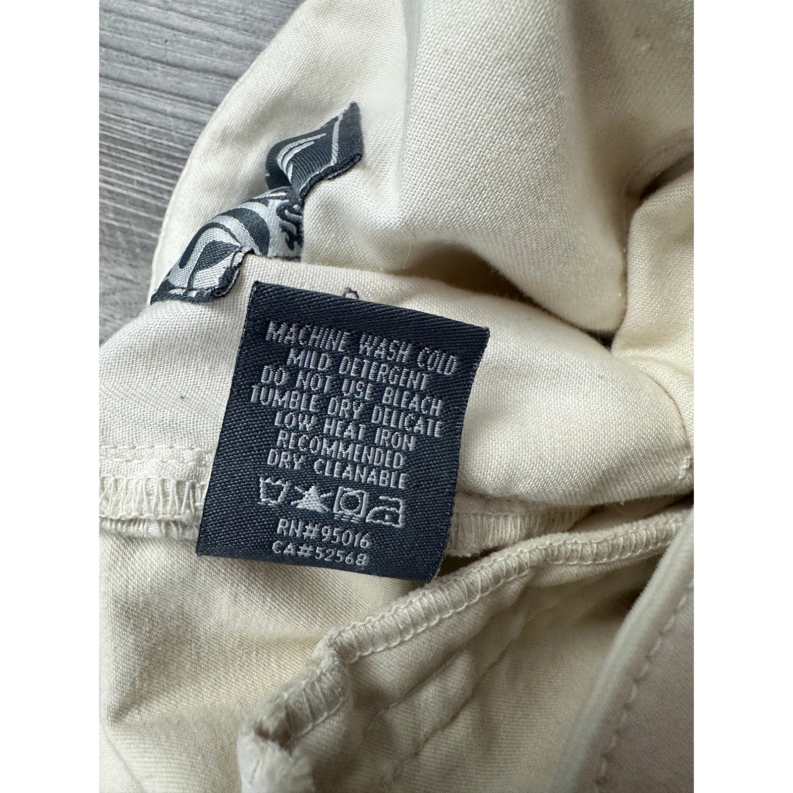 Straight Down Clemson Performance Golf Chino Pants in Light Cream — Size 36 // Preowned