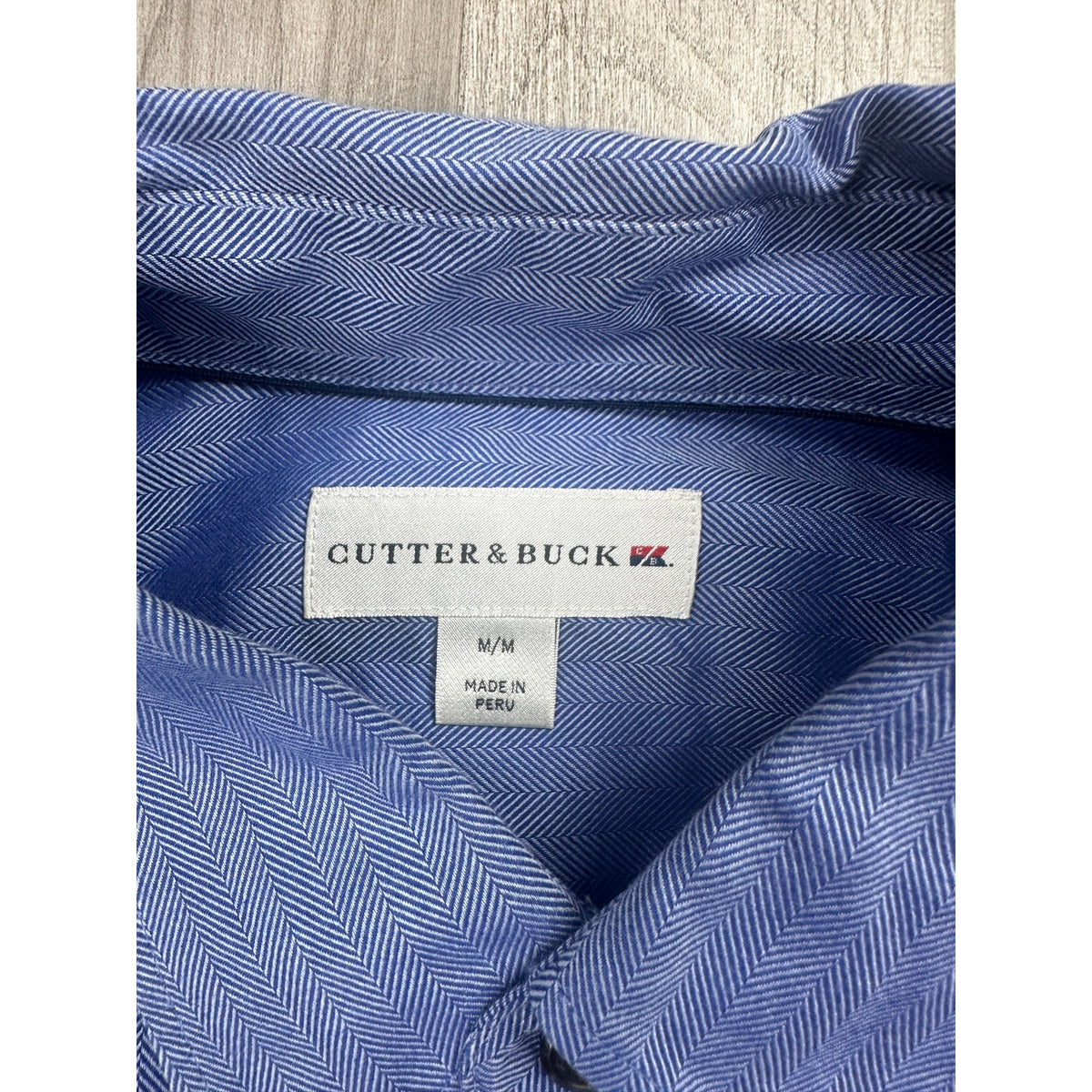 Cutter & Buck Kentucky Wildcats Herringbone Long Sleeve Button Down Shirt — Size Medium // Preowned