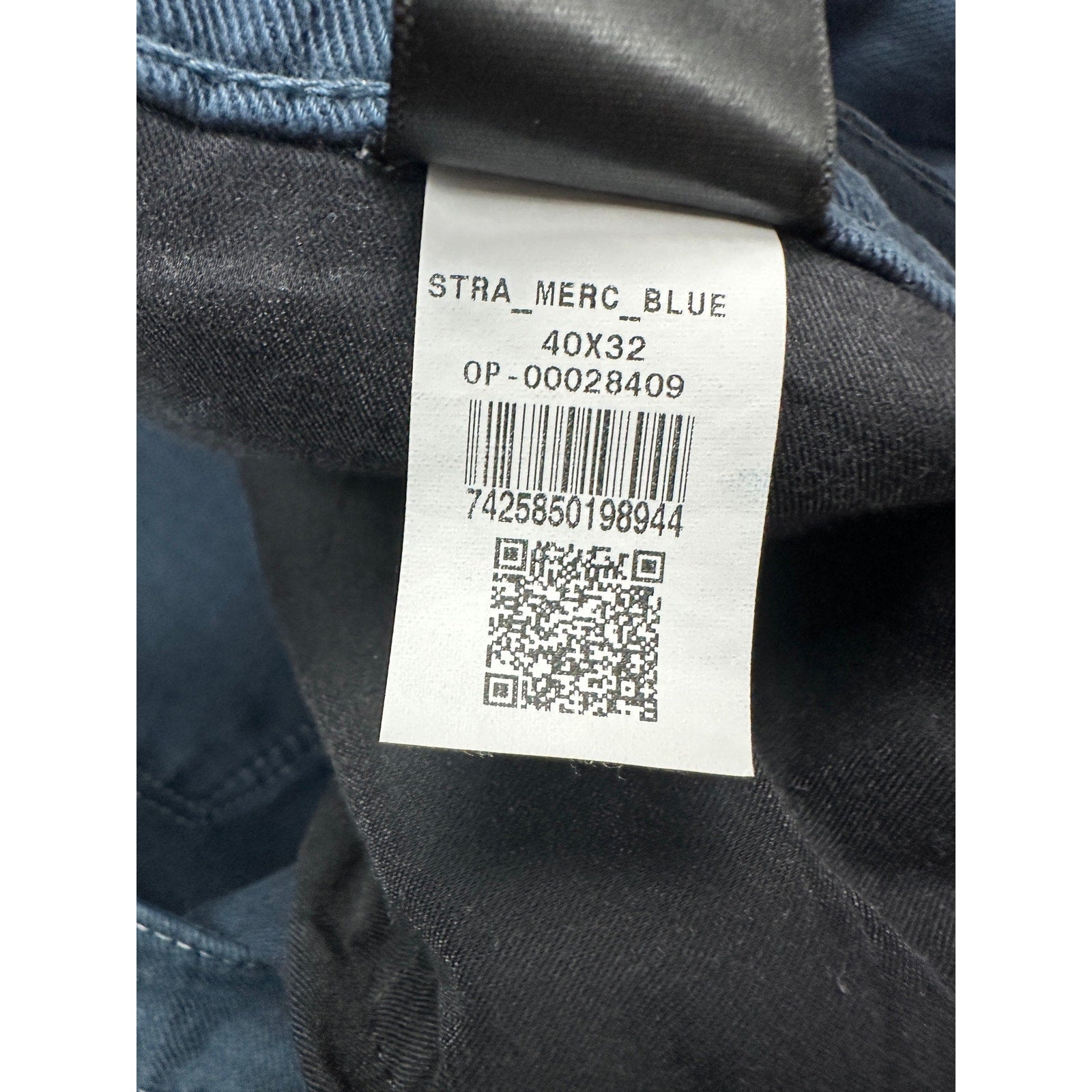 Mott & Bow Straight Mercer Jeans in Blue — Size 40x32 // Preowned