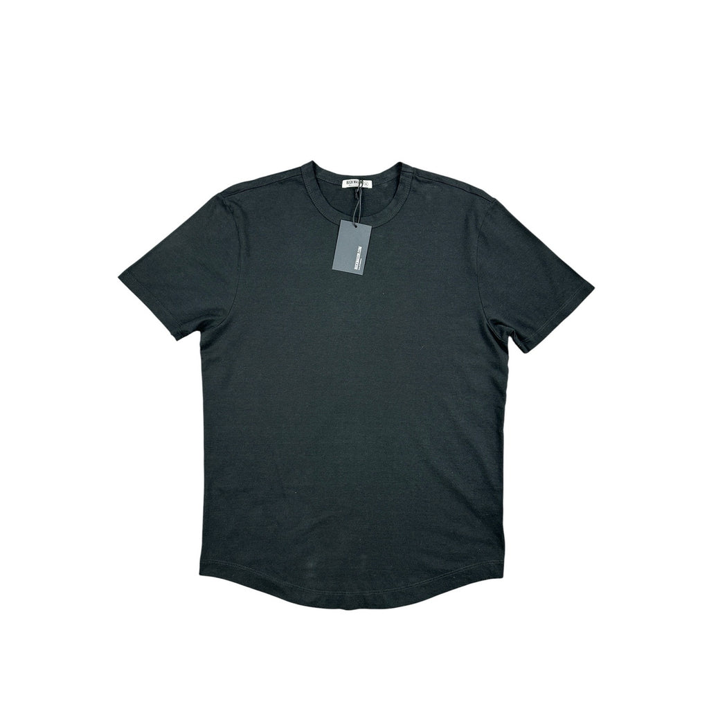 Buck Mason Pima Curved Hem Short Sleeve Tee in Black — Size Medium