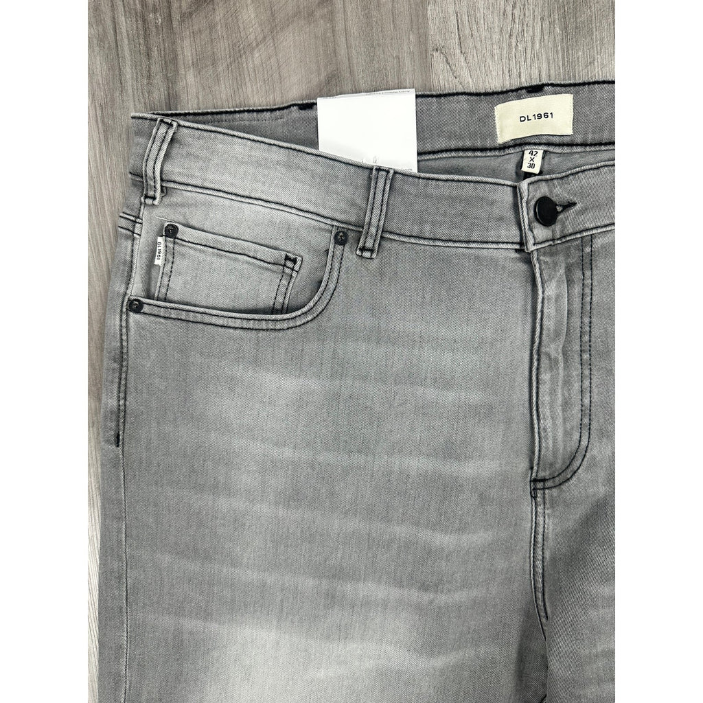 DL1961 Avery Relaxed Straight Jeans — Size 42x30