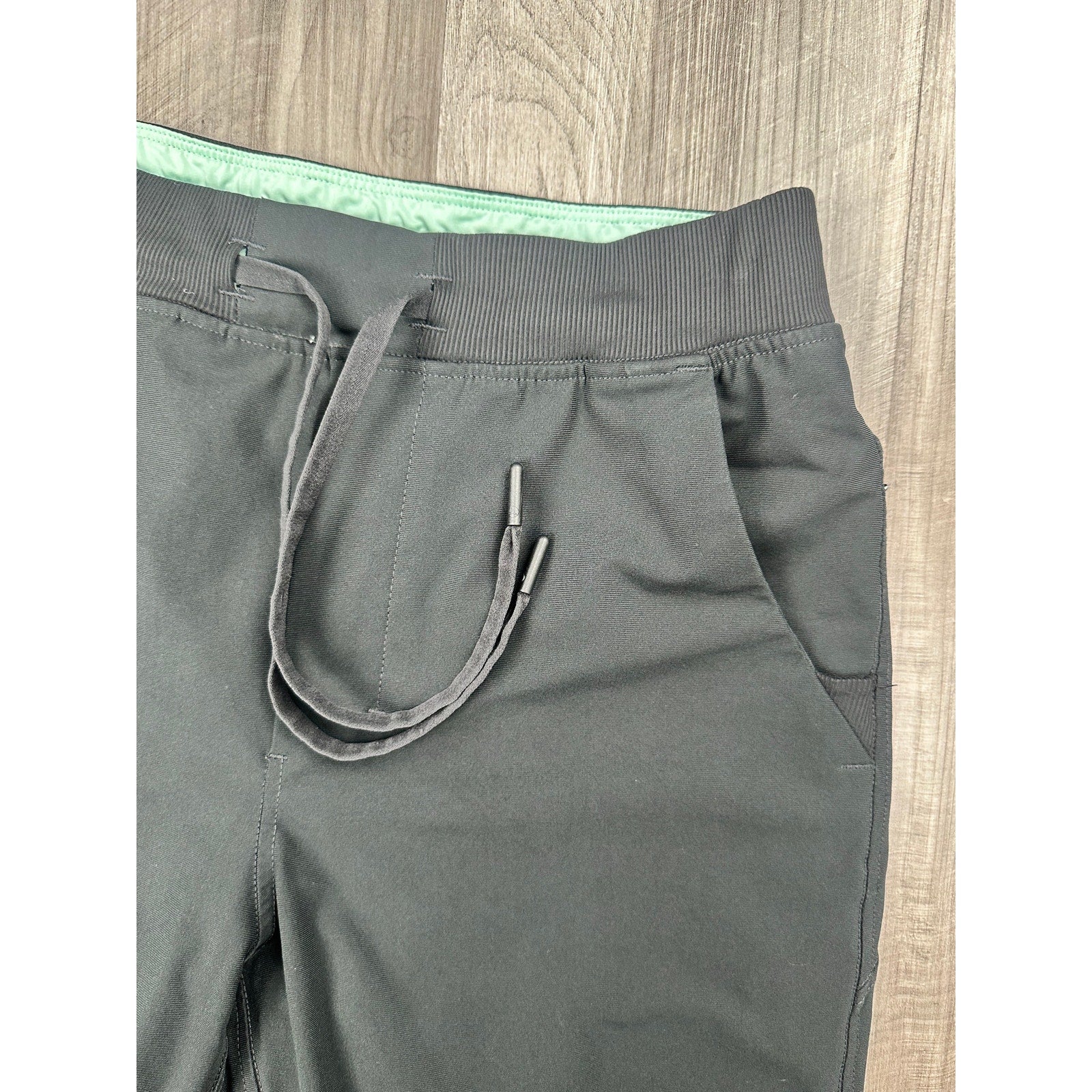Birddogs Lined Joggers in Black — Size Large // Preowned