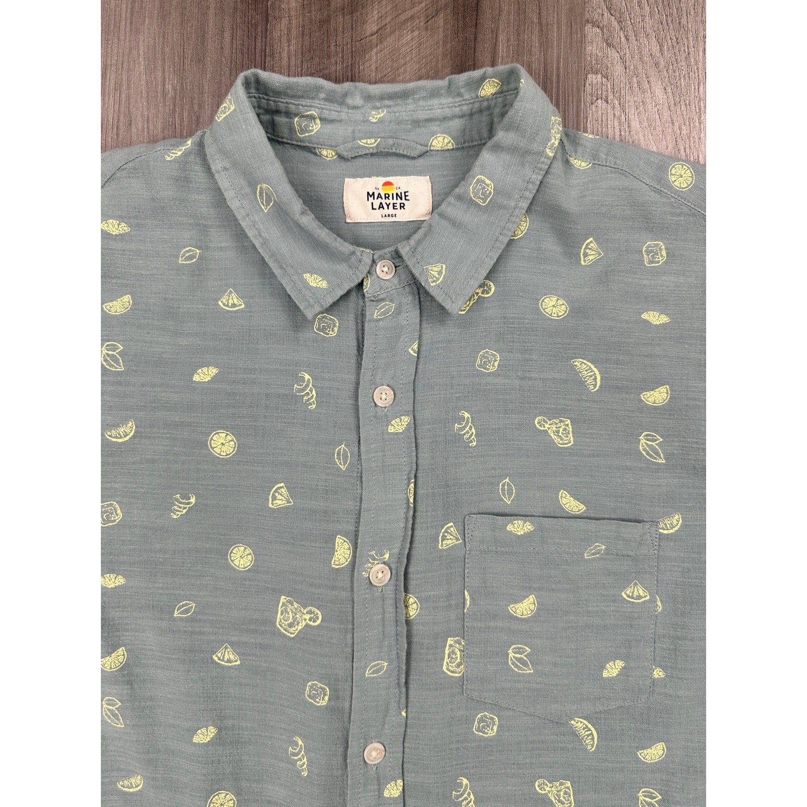 Marine Layer Poole Short Sleeve Button Down in Sage Gray and Yellow — Size Large // Preowned